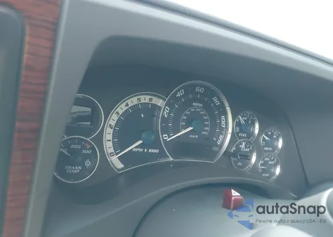 2002 Cadillac Escalade Standard z USA, uszkodzony, nr VIN 1GYEK63N02R181880